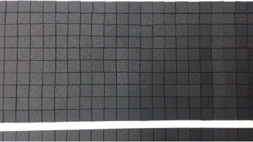Tagliare di plastica DE LLa muffa del quadrato del rotolo nero ignifugo 4*4mm di Mylar